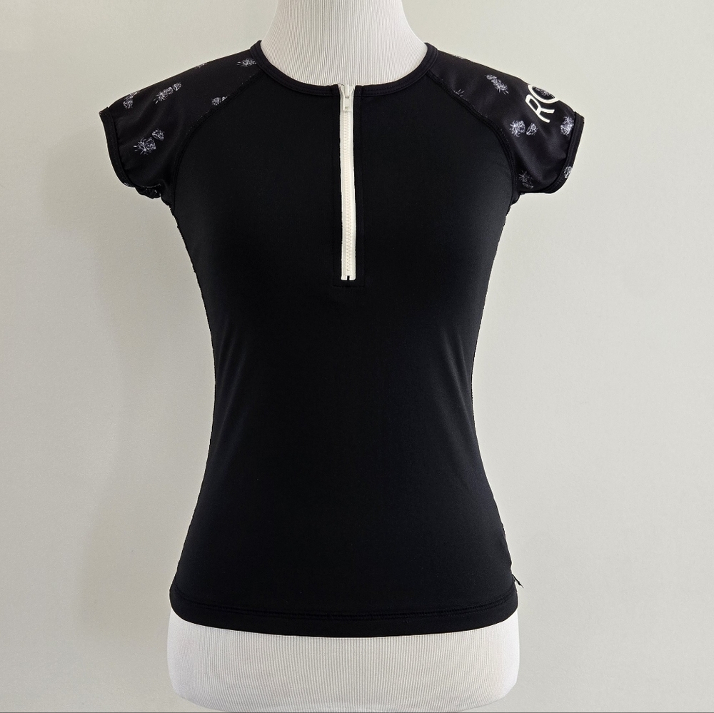 Roxy Black Cap Sleeve Women's Rashguard